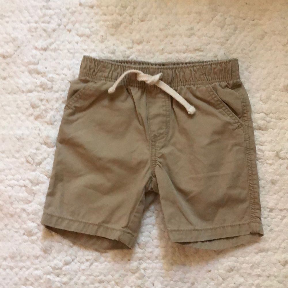 Old Navy toddler khaki shorts size 18-24 months